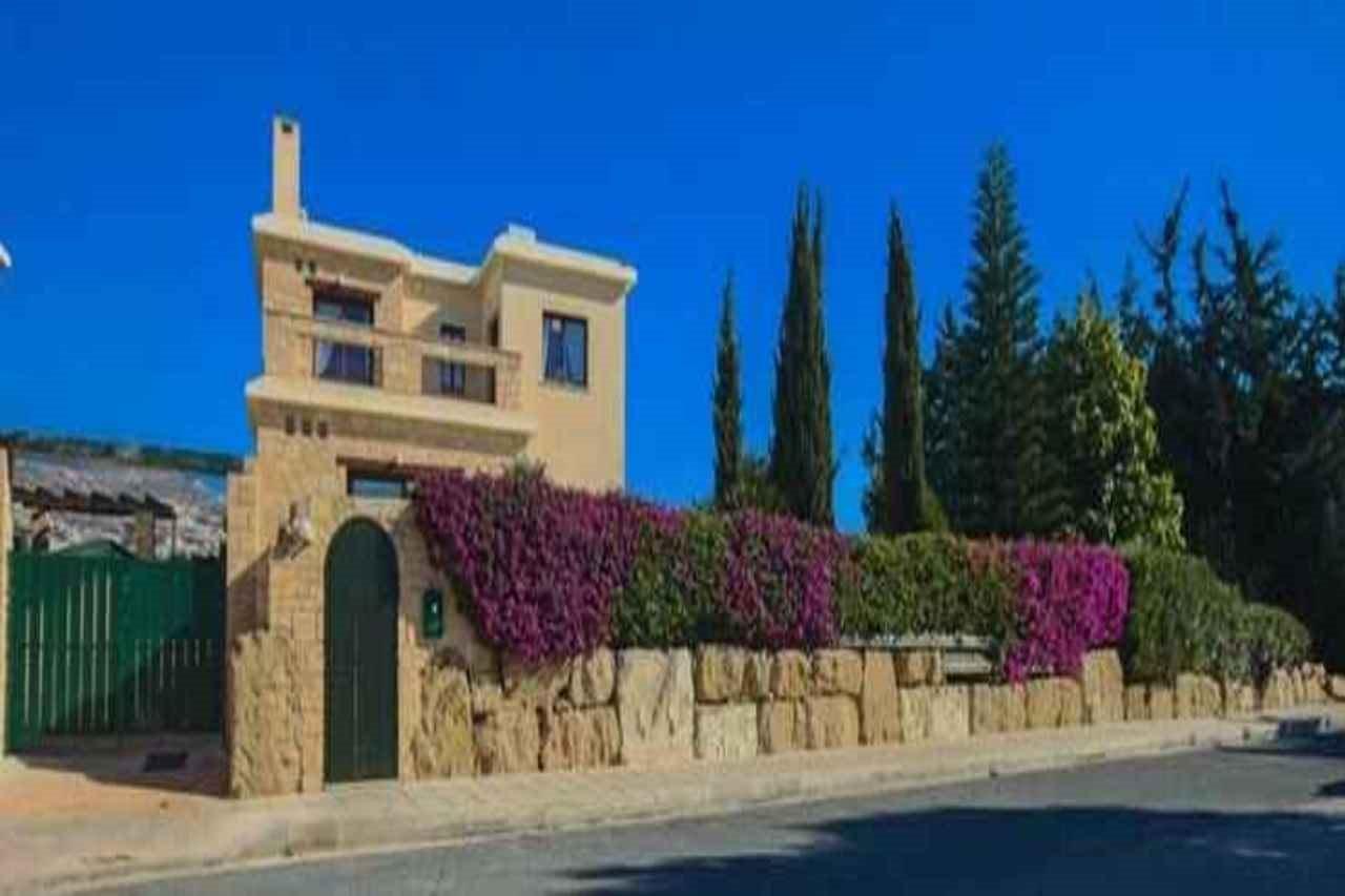 Villa Camelot By Ezoria Villas Coral Bay Eksteriør billede