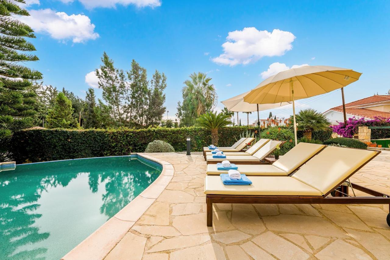Villa Camelot By Ezoria Villas Coral Bay Eksteriør billede