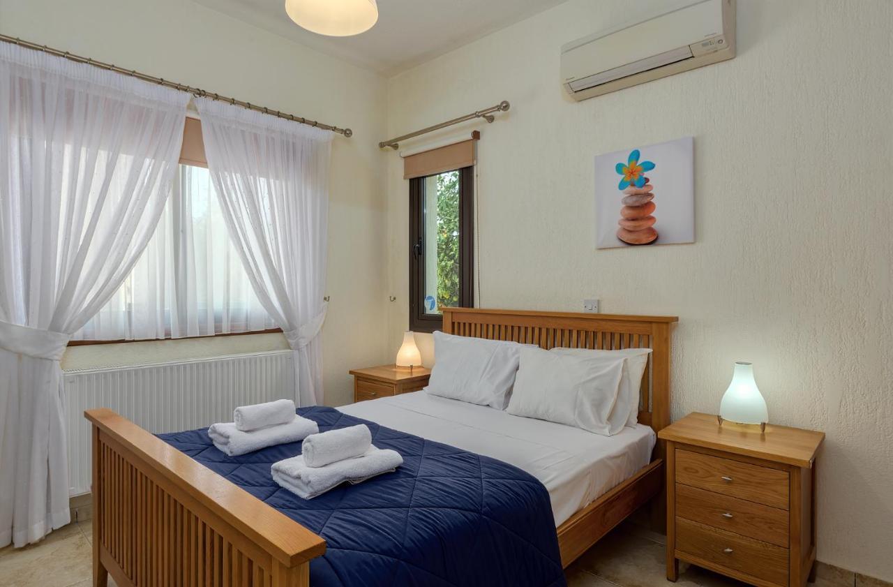 Villa Camelot By Ezoria Villas Coral Bay Eksteriør billede