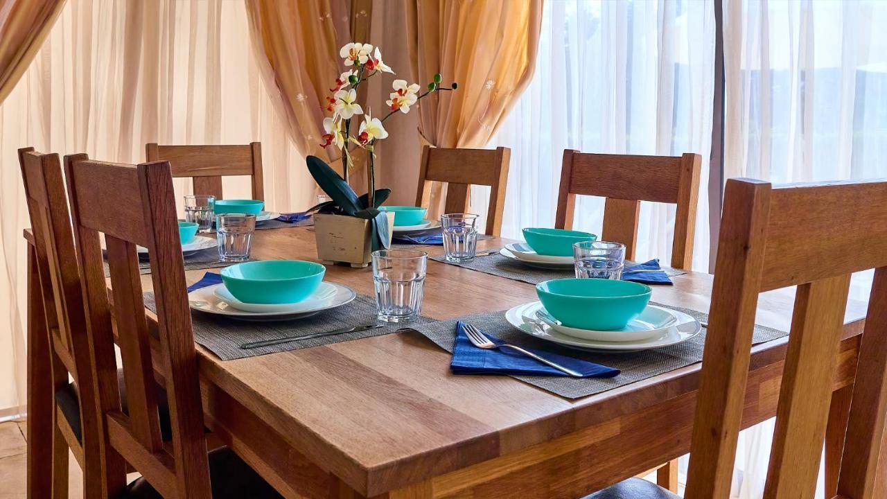 Villa Camelot By Ezoria Villas Coral Bay Eksteriør billede