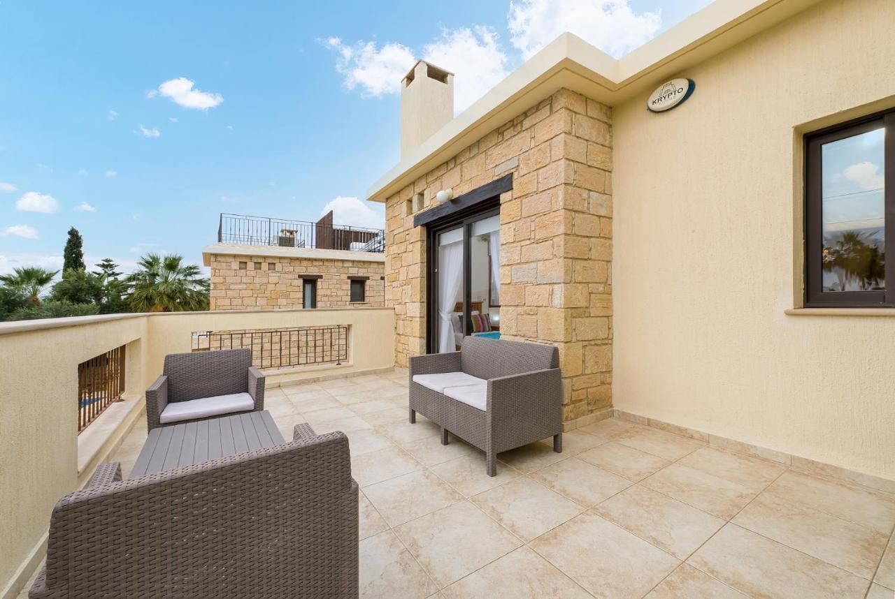 Villa Camelot By Ezoria Villas Coral Bay Eksteriør billede